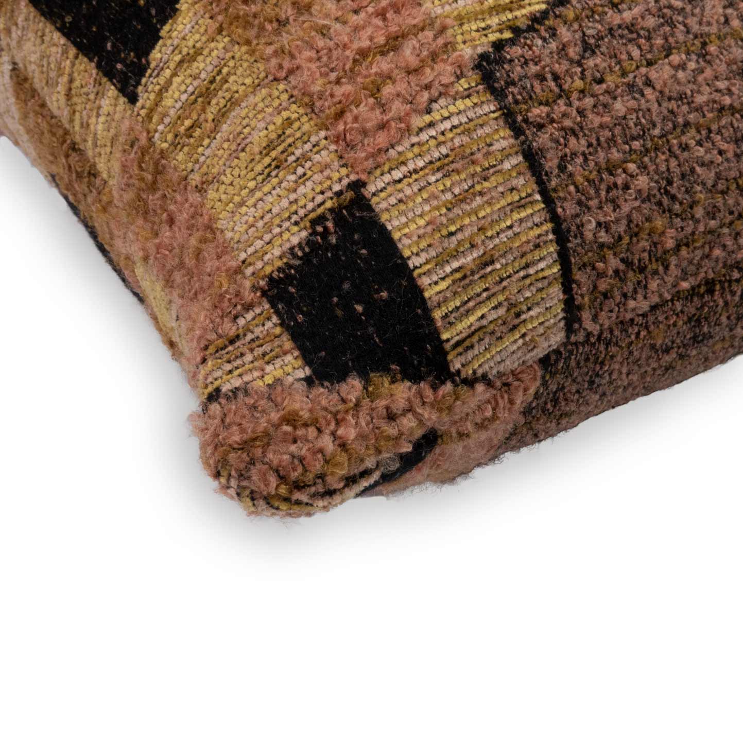 Coup De Foudre Rose | Cushion - Image 2