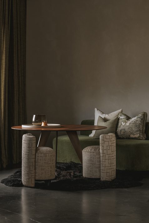 Sofa Moon 4