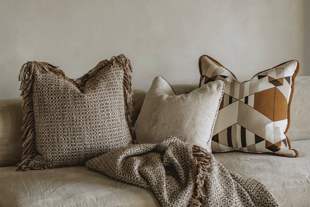 Cushion Fabric Tassels 1