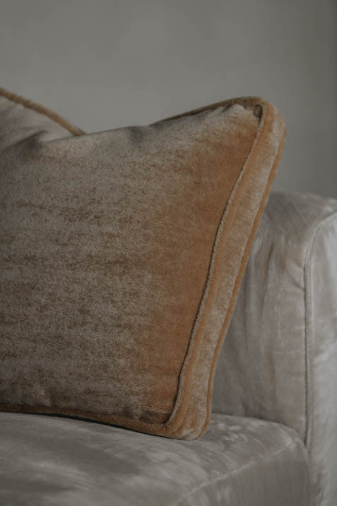 Cushion Flat Border 2