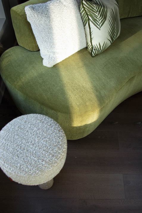 Sofa Moon 17