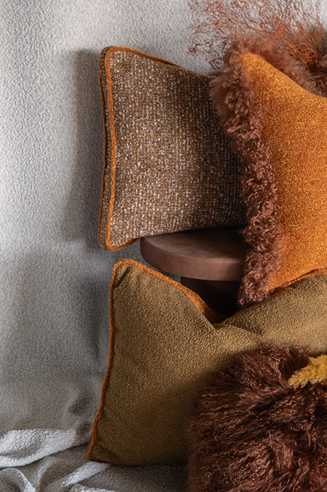 Cushion Fur Piping 1
