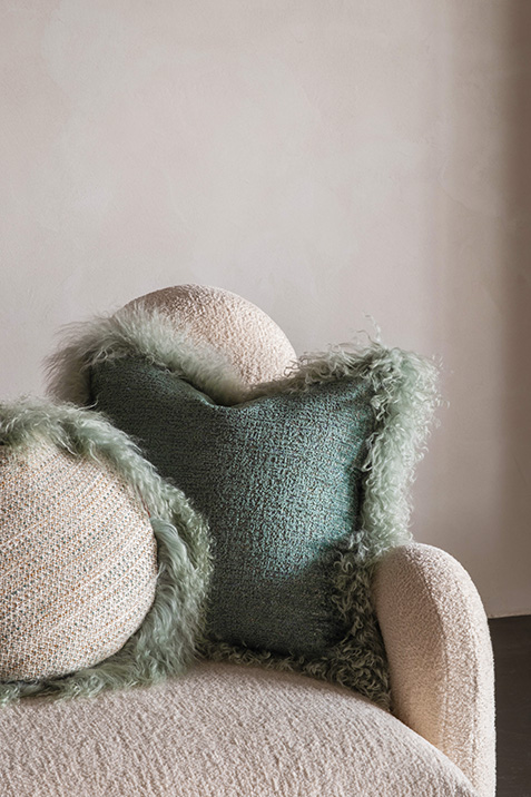 cushion fur piping 11