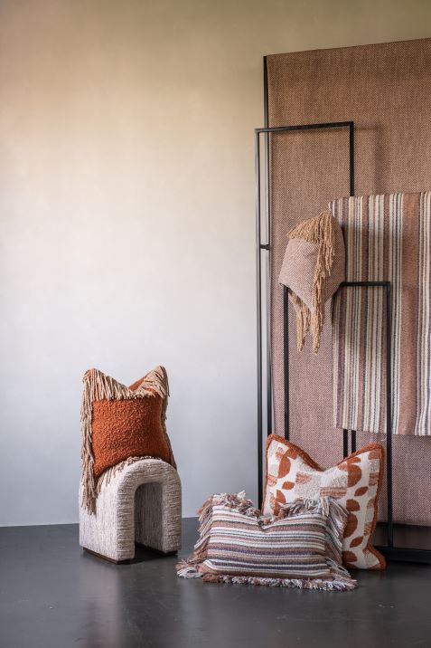 zenith pouf
